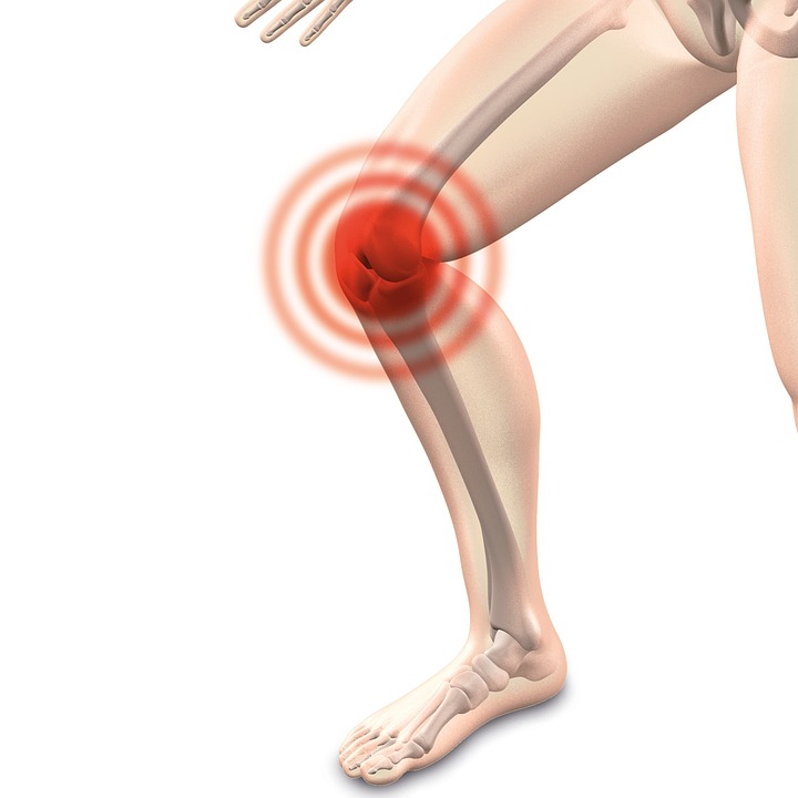 膝の痛みは老化が原因？